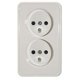 Gniazdo podwójne z uziemieniem natynkowe